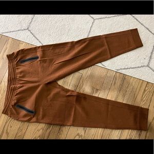 !SALE! New without tags Old Navy Joggers sz XL